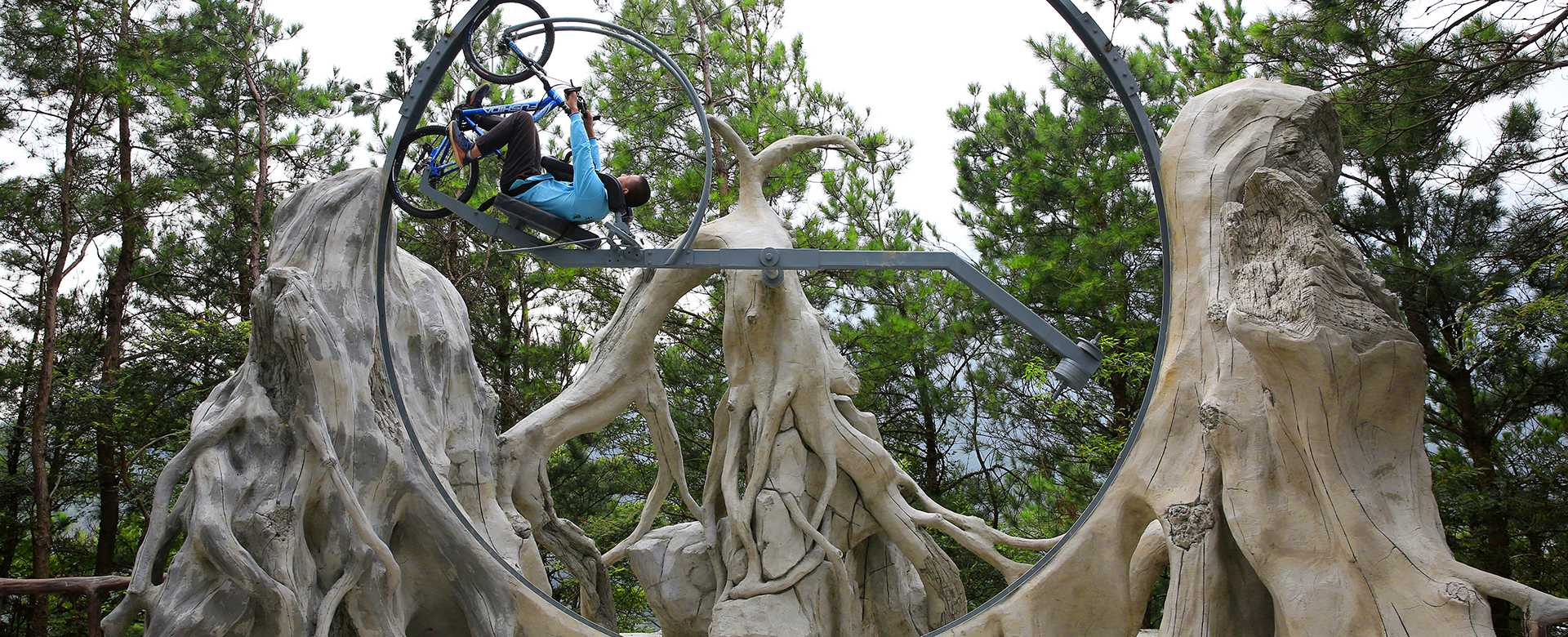 旋轉(zhuǎn)自行車-浙江鵬鳴游樂設(shè)備有限公司